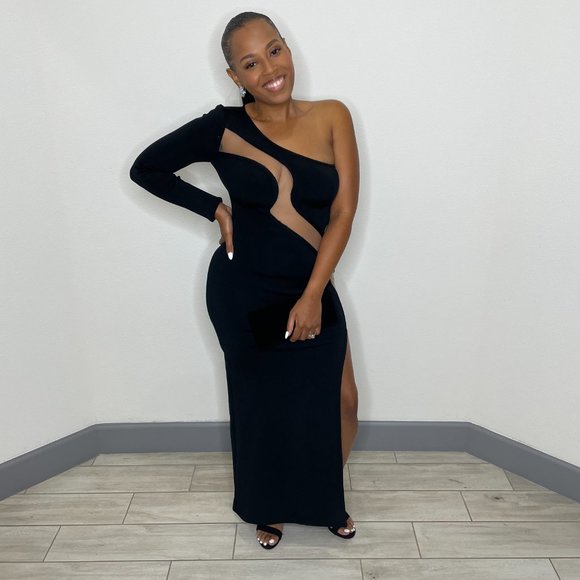 Black Evening Gown - Picture 1 of 3